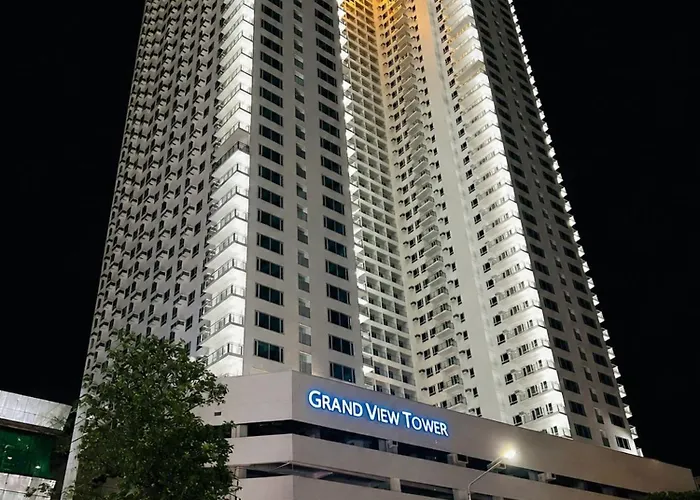 Grand View Tower By Reddoorz Hotel