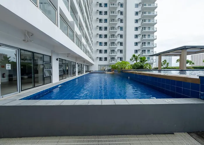 Grand View Tower By Reddoorz * Manila