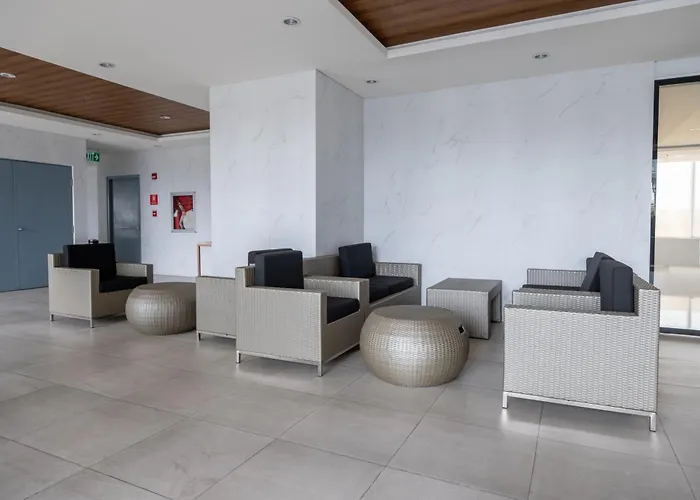 Hotel Grand View Tower By Reddoorz