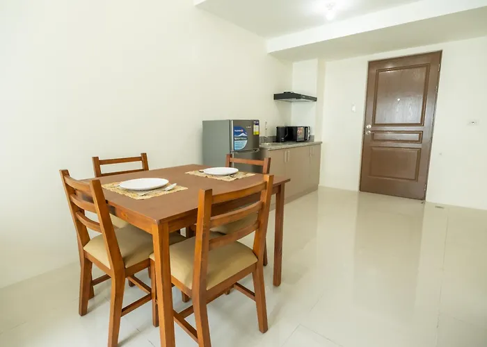 Grand View Tower By Reddoorz Hotel *