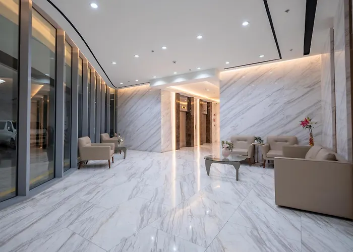 Grand View Tower By Reddoorz Hotel *